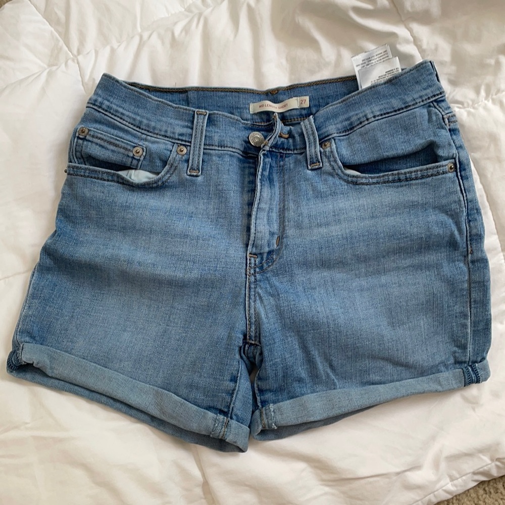 Levi’s shorts